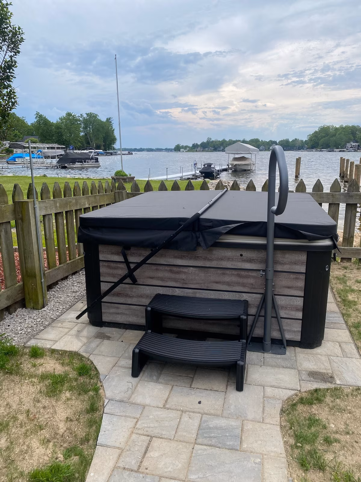 Bayview House hot tub